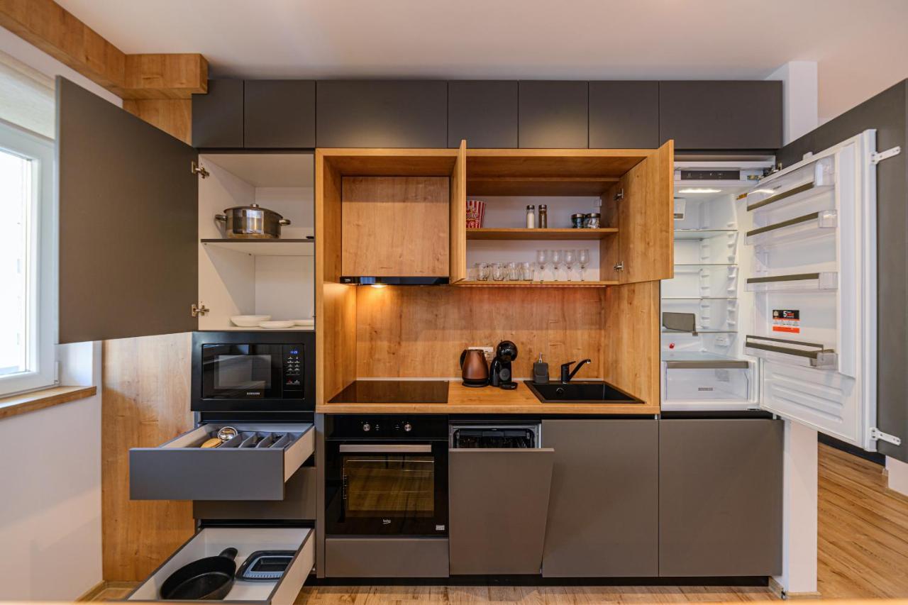 Koa - Pandora Apartments บราชอฟ ภายนอก รูปภาพ